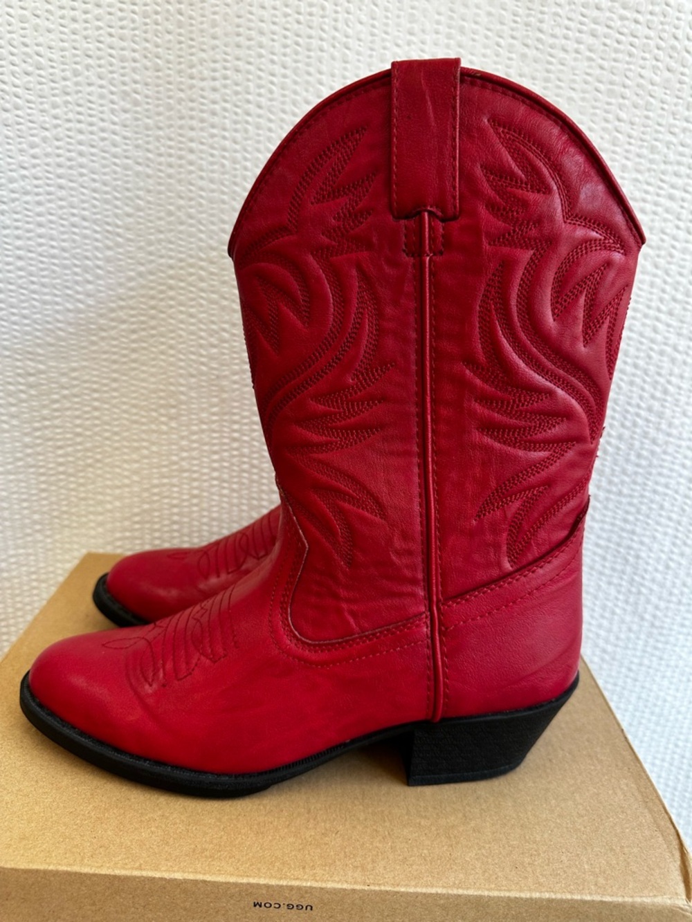 AUSTIN TRADING CO Red Western Cowboy Cowgirl Boots Embroidered Girls Size 5 New